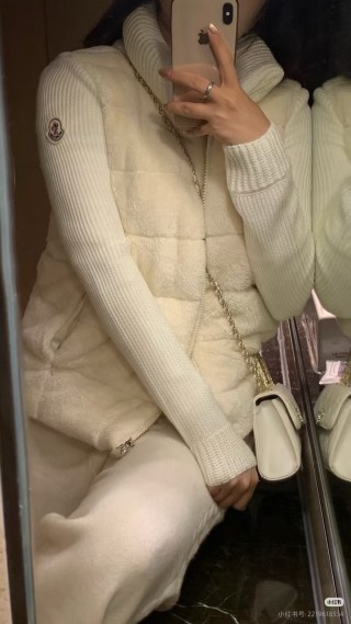 Cream Puffer Vest with Ribbed Knit Sleeves view 7