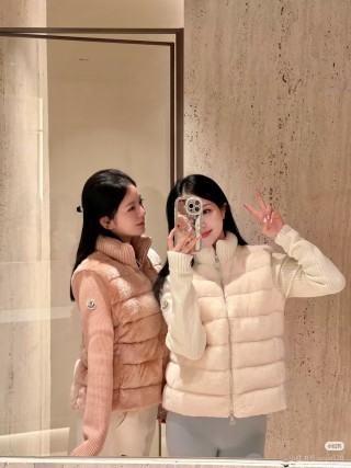 Cream Puffer Vest with Ribbed Knit Sleeves view 9