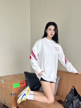 Miu Miu White Oversized Hoodie with Red Logo and Stripe view 7