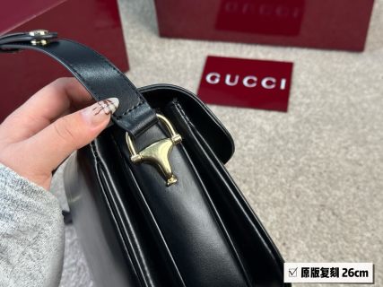 Gucci 1955 Horsebit Shoulder Bag Black view 4