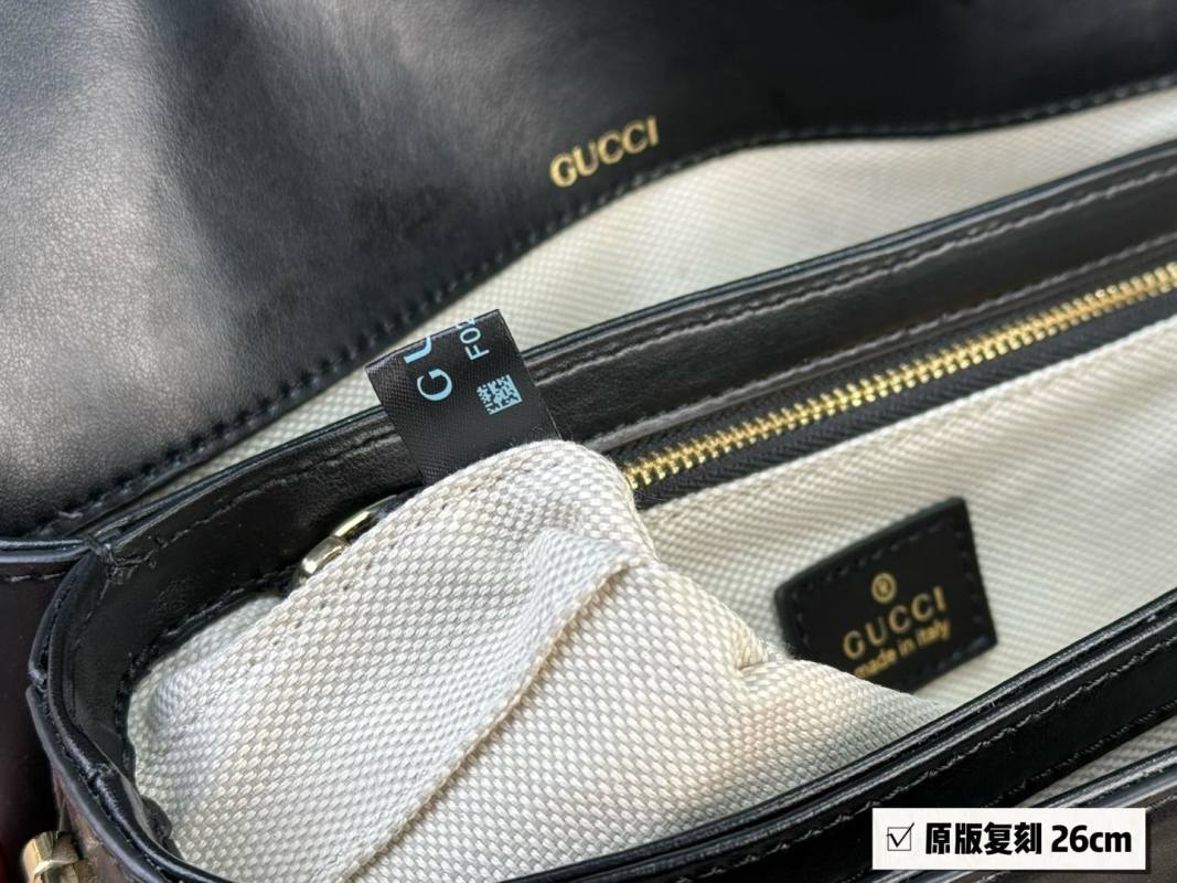 Gucci 1955 Horsebit Shoulder Bag Black view