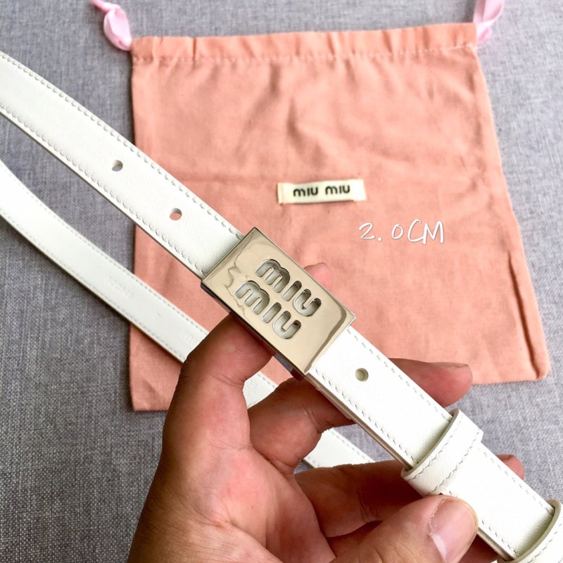 Miu Miu Logo Buckle Leather Belt White 2.0cm view
