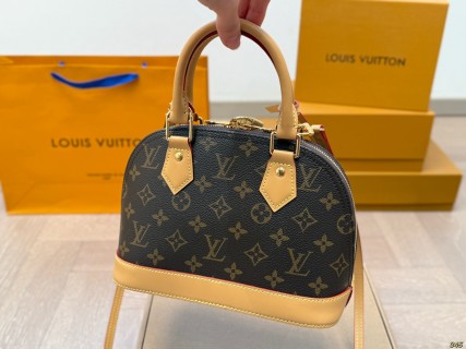 Louis Vuitton Shell Bag Monogram Canvas Honey Yellow view 8