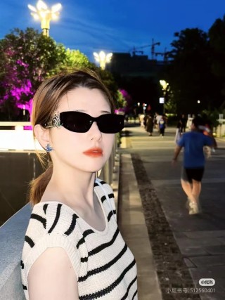 Gentle Monster RINGS Black Sunglasses UA view 4