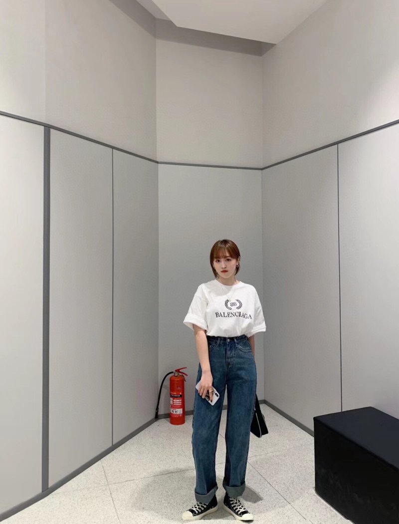 Balenciaga Crest Logo White T-Shirt view