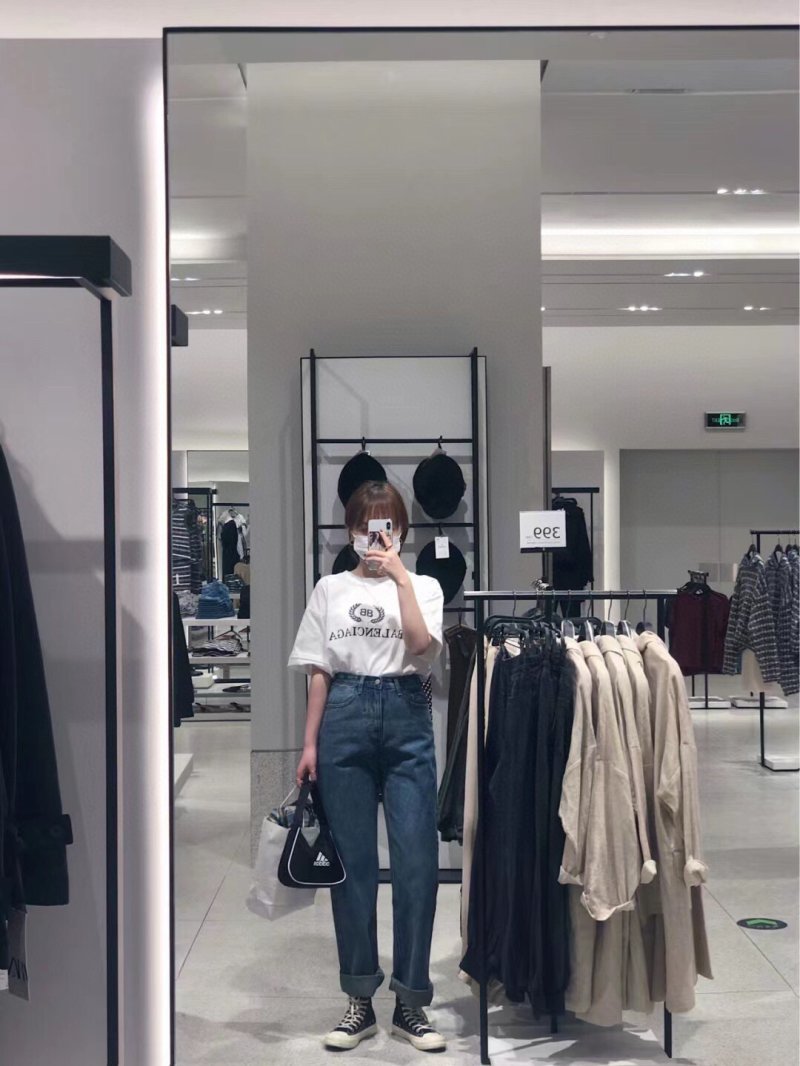 Balenciaga Crest Logo White T-Shirt view