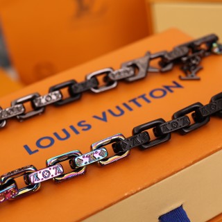 Louis Vuitton Paradis Chain Necklace Multi-Metal view 4
