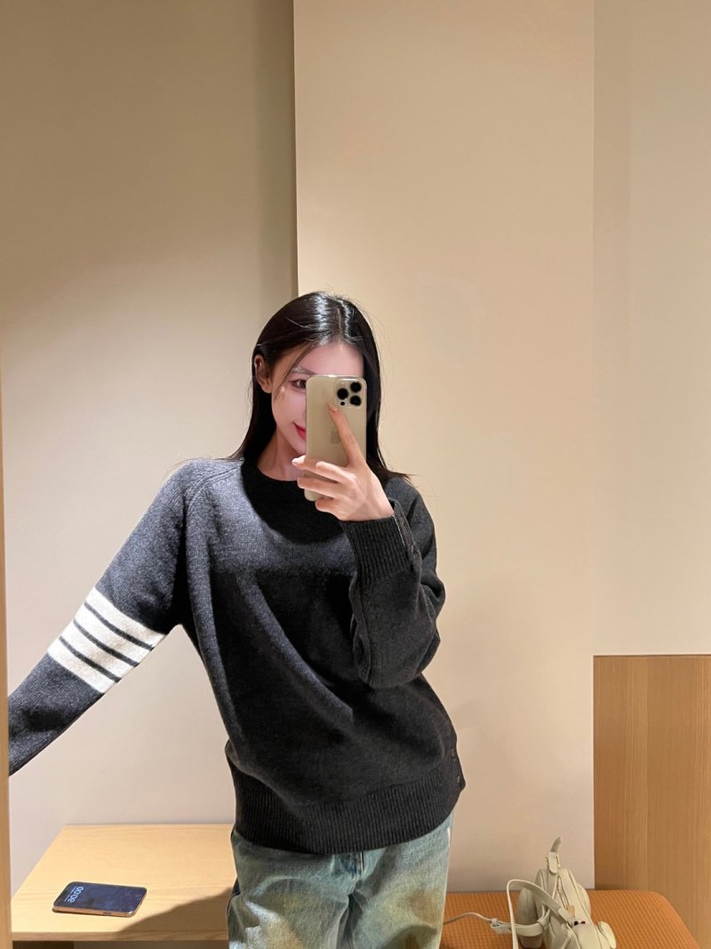 Charcoal Ribbed Knit Sweater - Classic Crew Neck view
