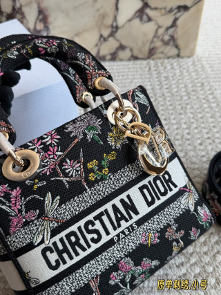 Christian Dior Lady Embroidered Floral Handbag Black view 3