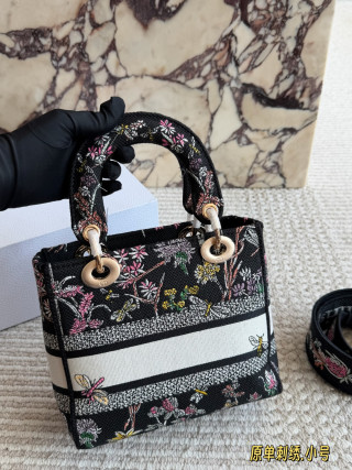 Christian Dior Lady Embroidered Floral Handbag Black view 5