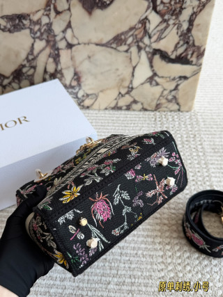 Christian Dior Lady Embroidered Floral Handbag Black view 6
