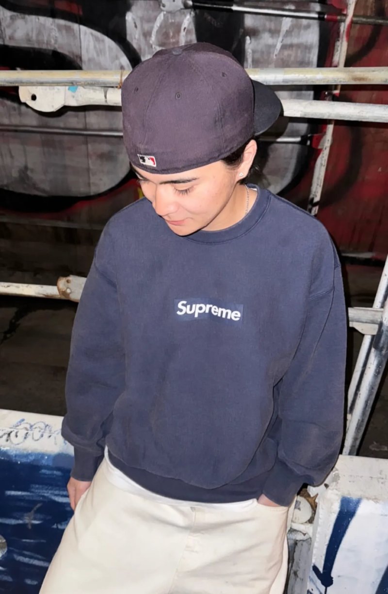 Supreme Cracked Box Logo Crewneck Sweatshirt Navy view
