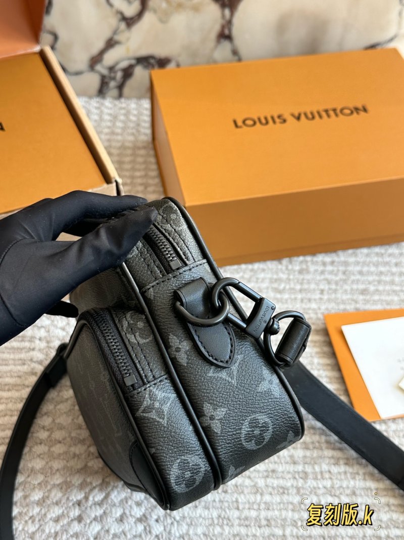 Louis Vuitton Monogram Canvas Messenger Bag Black view