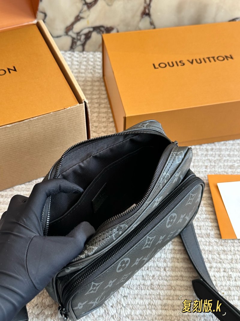 Louis Vuitton Monogram Canvas Messenger Bag Black view