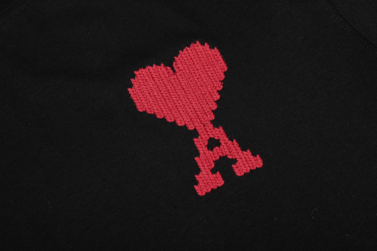 Ami Black Heart Logo Short Sleeve T-Shirt view