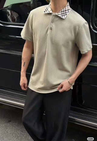 Beige Short-Sleeve Polo Shirt with Checkered Collar view 3