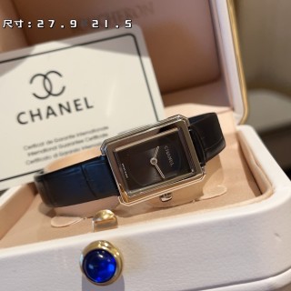 Chanel Boy·Friend H4883 Small Black Dial Watch view 4