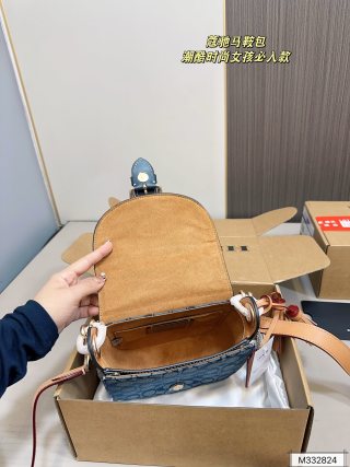 Coach Saddle Bag Blue Chambray Signature Canvas view 8