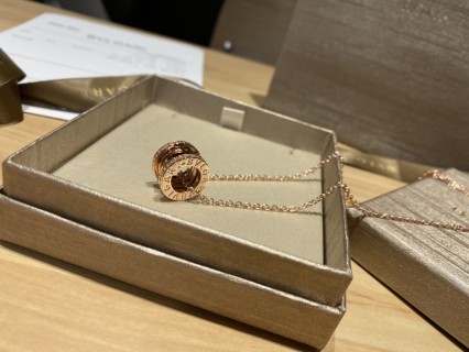 Bulgari Spring Diamond Pendant Necklace Rose Gold view 4