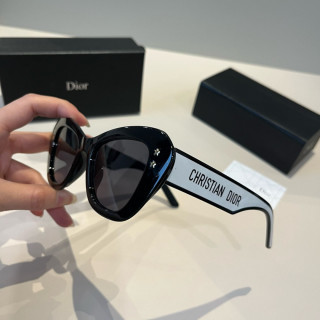 Dior DiorClub Cat-Eye Sunglasses Black view 4