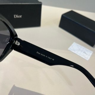 Dior DiorClub Cat-Eye Sunglasses Black view 9