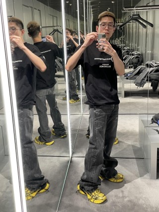 Balenciaga World Food Programme Black T-Shirt view 5