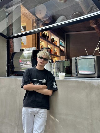 Balenciaga World Food Programme Black T-Shirt view 9