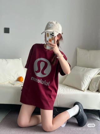 Lululemon Burgundy Logo T-Shirt