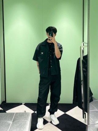 Black Oversized Short Sleeve Button-Up Shirt view 4
