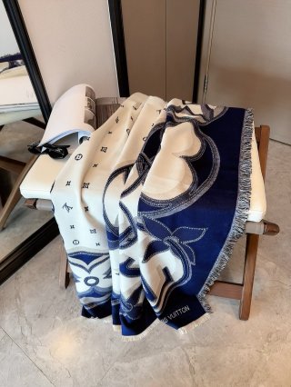 Louis Vuitton Monogram Border Scarf Cream & Taupe 140cm view 8