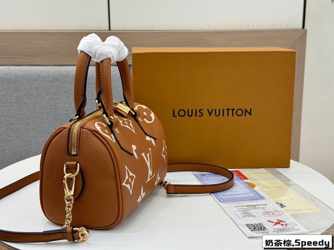 Louis Vuitton Speedy Bandoulière 20 Monogram Caramel Brown view
