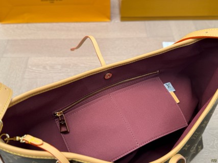 Louis Vuitton Carryall Monogram Canvas Shoulder Bag view 9
