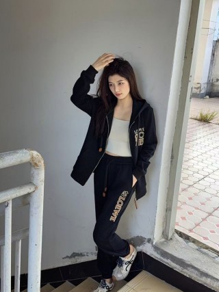 Loewe Navy Embroidered Logo Joggers view 3