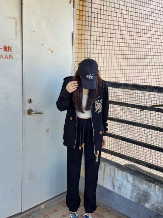 Loewe Navy Embroidered Logo Joggers view 6
