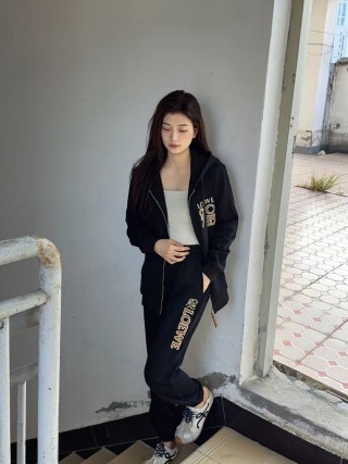 Loewe Navy Embroidered Logo Joggers view 8