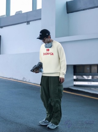 Balenciaga Red Logo Cream Oversized Hoodie view 4
