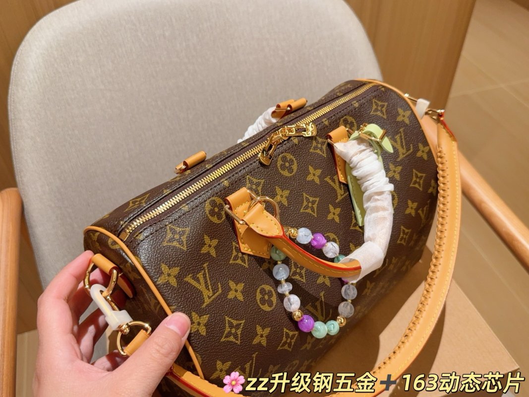 Louis Vuitton Speedy 30 Monogram Canvas Pillow Bag view