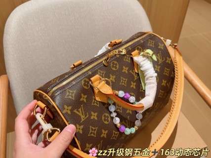 Louis Vuitton Speedy 30 Monogram Canvas Pillow Bag view 7