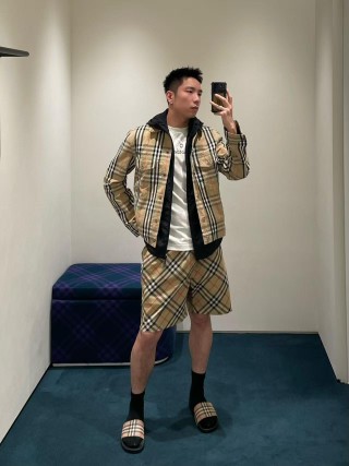 Burberry Beige Check Bermuda Shorts view 8