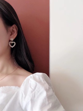 Chanel Pearl Heart Drop Earrings Gold view 2