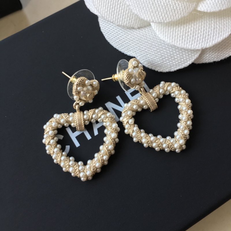 Chanel Pearl Heart Drop Earrings Gold view