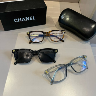 Chanel Black Square Sunglasses with Gold Chain Detail view 10