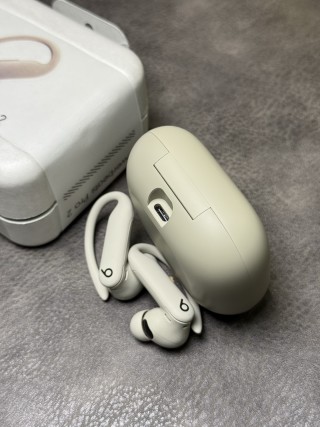 Beats Powerbeats Pro 2 Wireless Earphones – White view 5