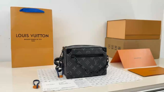 Louis Vuitton Monogram Eclipse Shoulder Bag Black video