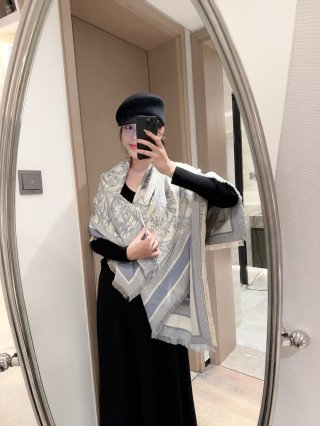 Dior Mitzah Natura Toile de Jouy Silk Scarf – White & Grey view 1
