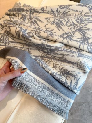 Dior Mitzah Natura Toile de Jouy Silk Scarf – White & Grey view 3