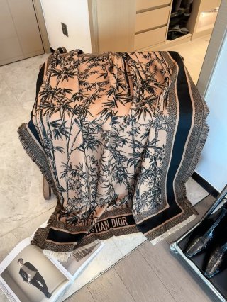 Dior Mitzah Natura Toile de Jouy Silk Scarf – White & Grey view 7
