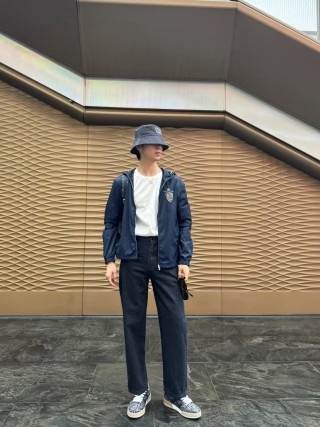 Burberry Navy Hooded Windbreaker Jacket view 9