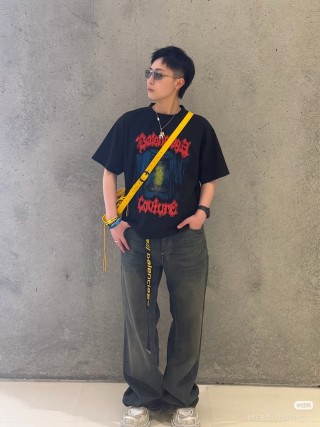 Balenciaga Graphic Print Black T-Shirt view 4