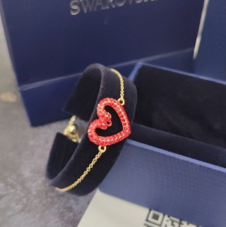 Swarovski Infinite Love Crystal Swan Heart Bracelet Red Gold view 5